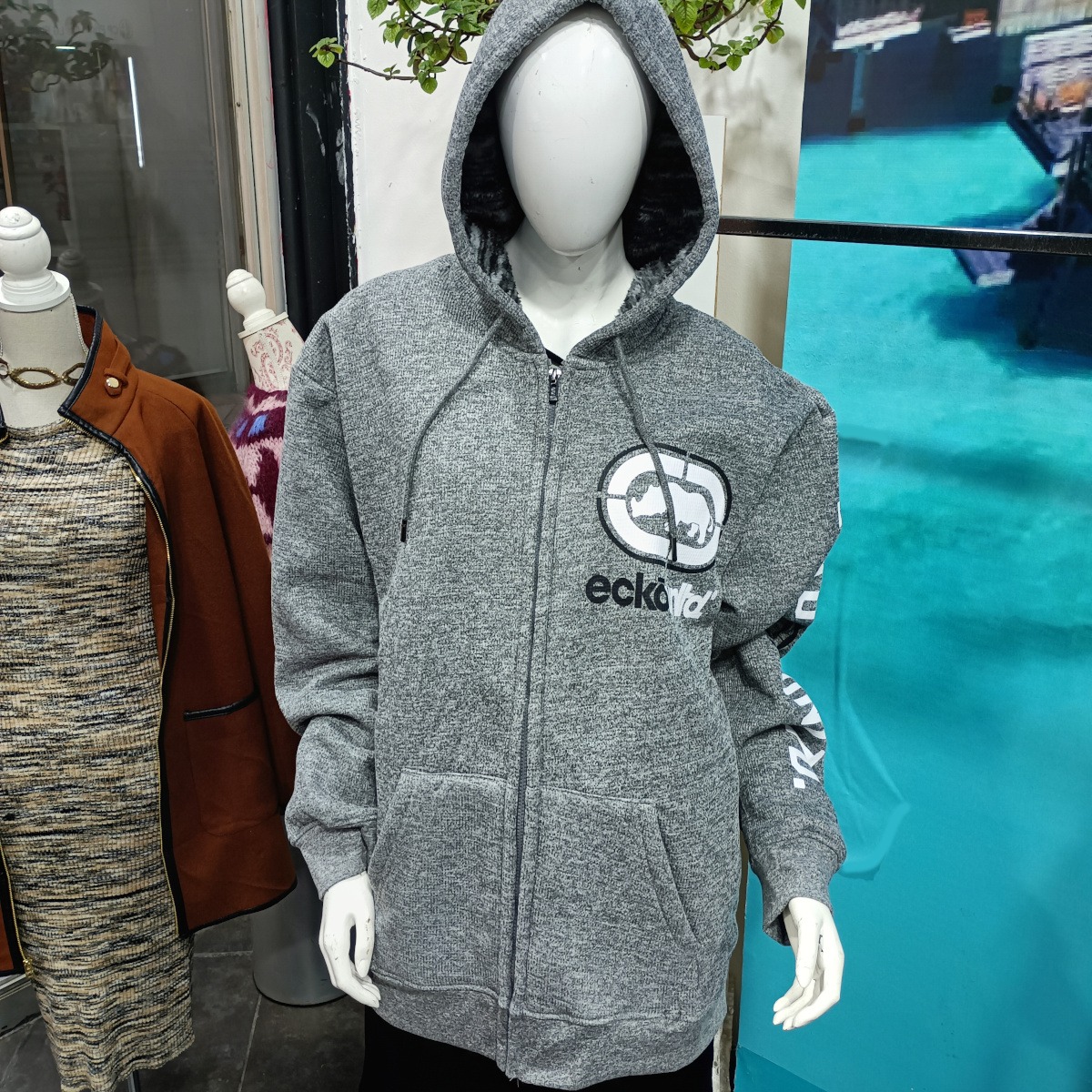 Poleron Ecko Unltd gris Talla 2XL