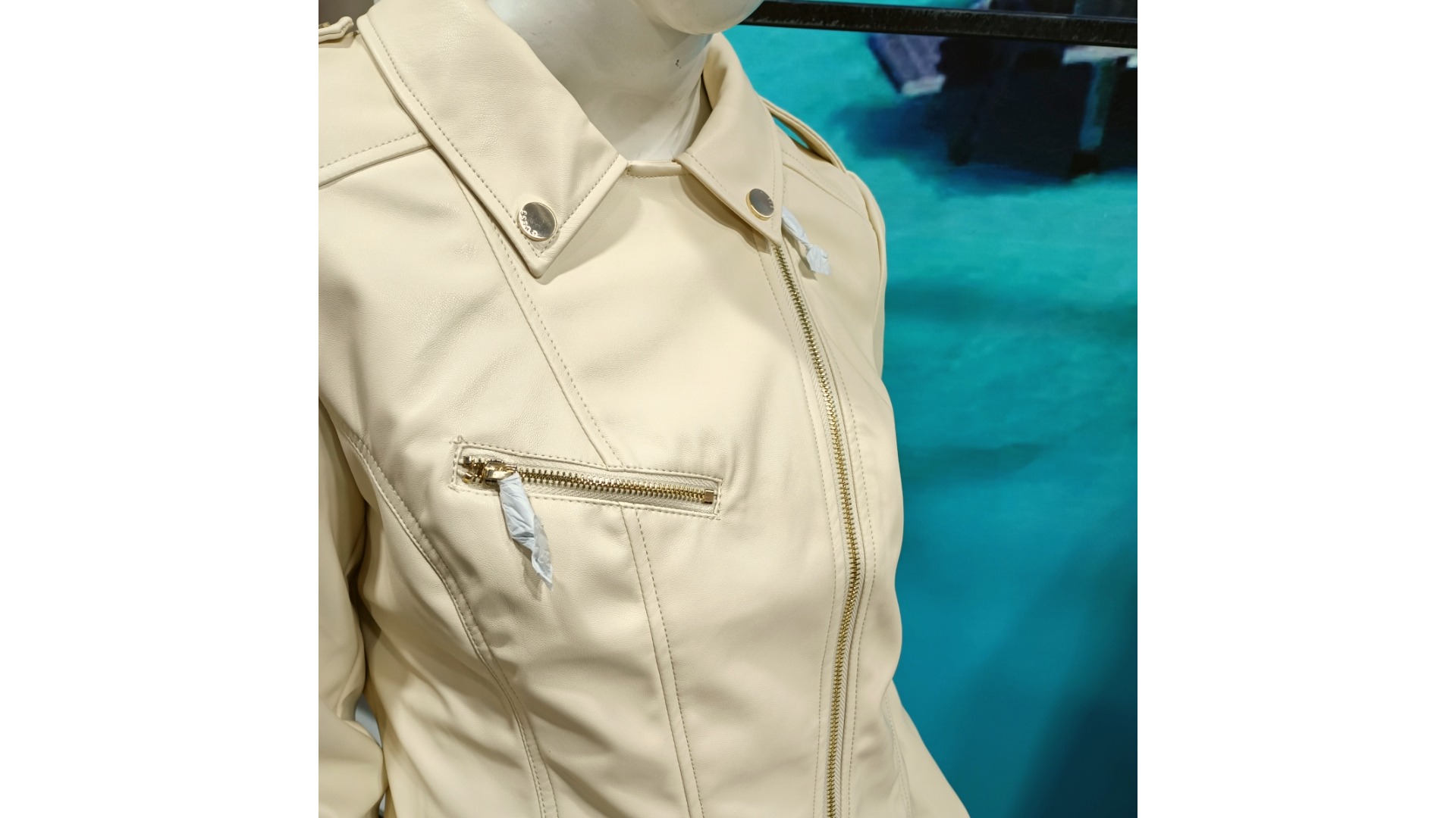 Jacket Guess Rachel Moto Pearl Oyster - Imagen 4