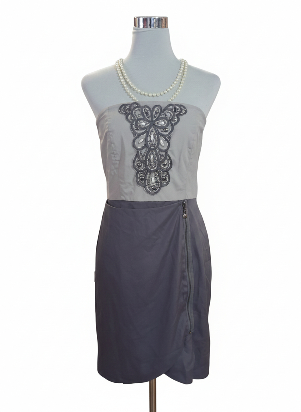 Vestido de Cóctel Bicolor con Pedrería (Color Plomo/Gris)